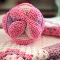 Crochet Amish Ball with Free Pattern Link
