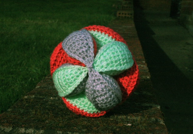 Crochet Amish Puzzle Ball